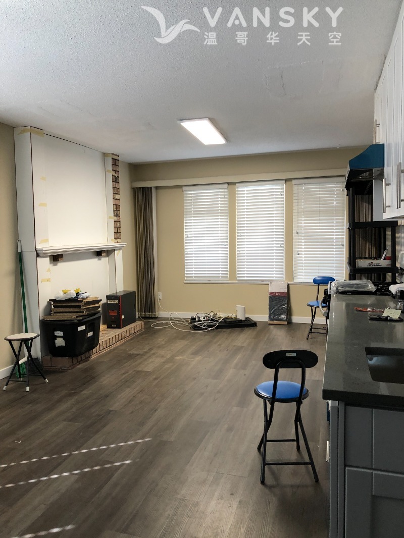 250305194325_B2-IMG_7691-living room.JPG